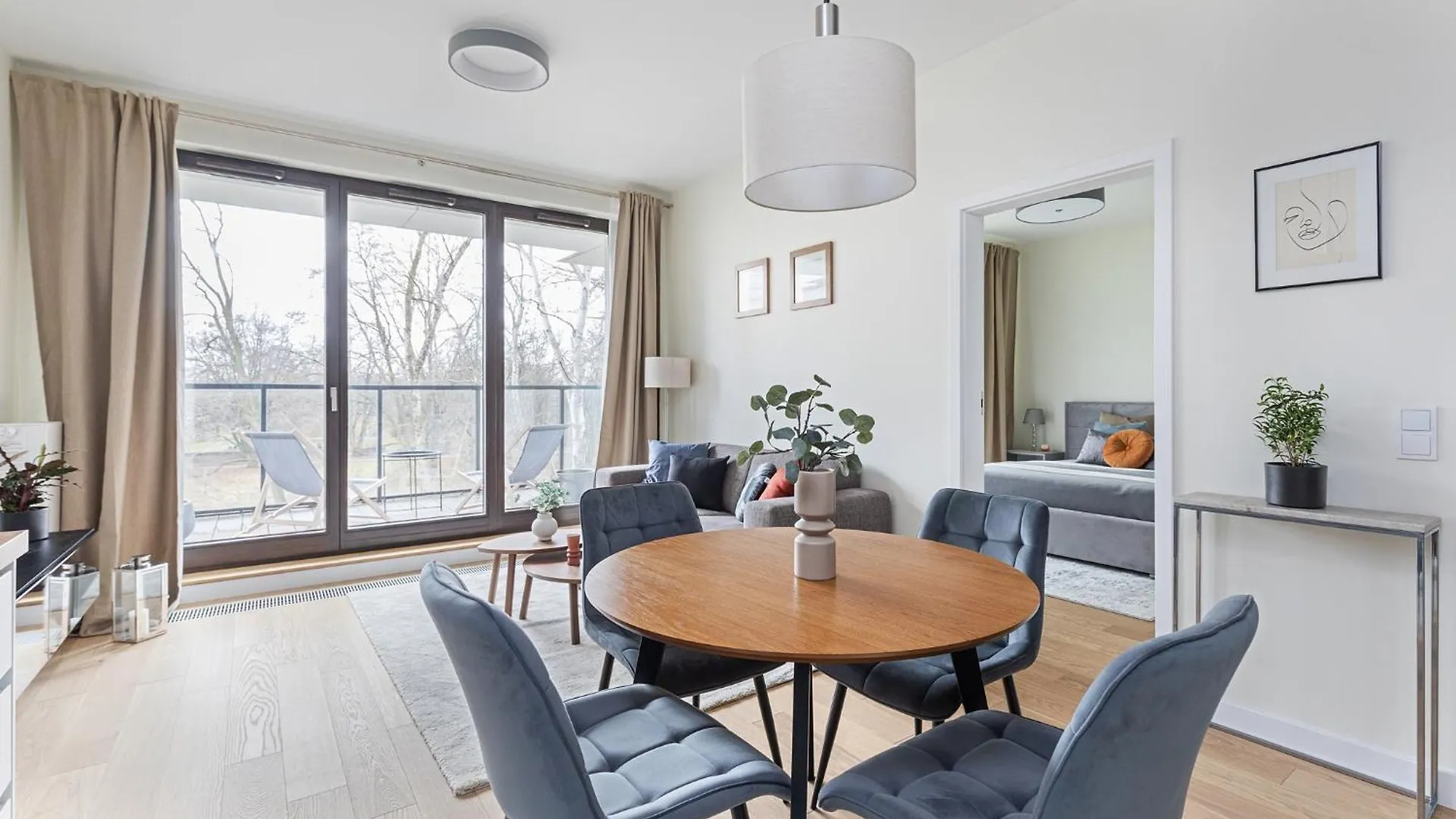 Superapart Stanislawa Augusta Apt 42 Warsaw 0*,  Poland